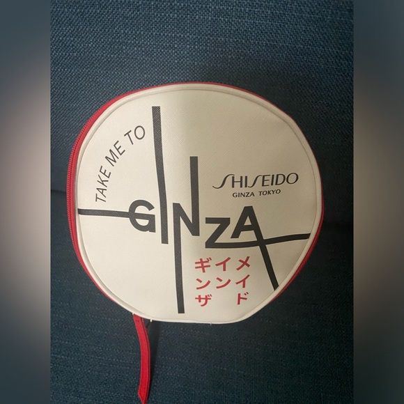 NWOT Shiseido Take Me To Ginza Round Medium Cosmetics Travel Pouch Red & White - Picture 1 of 11